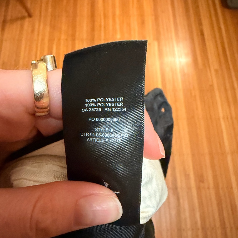 Aritzia effortless pant - crepette fabric - size 2 black - Picture 5 of 5